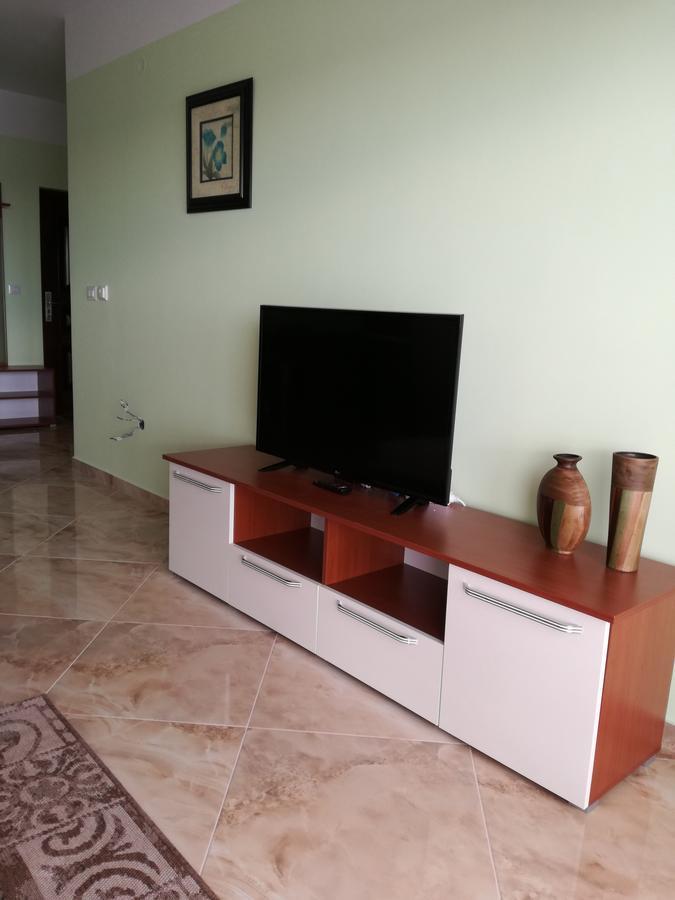 Apartment Sea Space 3 Dobra Voda Esterno foto